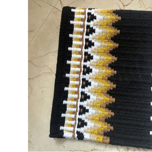 Manta de lana tejida a mano con patrón azteca para caballo, color negro, amarillo y marrón - Product Image 3