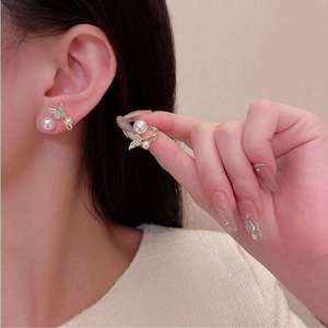 Boucles d'oreilles de mariage unisexes AMBER JEWELS, plaquées or rose romantique, or massif 18 carats, diamant naturel taille brillant, luxe, certifiées IGI - Product Image 2