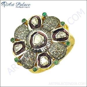 Royal Wedding Wear Diamante y Esmeralda Chapado en oro Anillo Victoriano de plata Anillos victorianos elegantes Anillos victorianos sólidos - Product Image 1