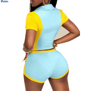 Conjunto deportivo de 2 piezas para mujer, en bloques de color rosa y beige, de moda y gran venta, con top de manga corta con cremallera y logotipo bordado. - Product Image 3