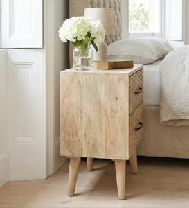 Mesita de noche de madera natural de diseño antiguo con 2 cajones, hecha a mano, ecológica, duradera, artesanía de Rajastán con asas de hierro. - Product Image 3