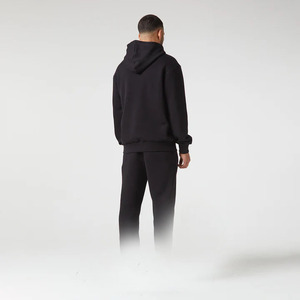 Chándal Urbano Personalizado para Hombre con Diseño Estampado con Efecto Ácido, 100% Algodón, Tallas Flexibles y Opciones de Color Personalizadas - Product Image 2