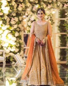 Robe de mariée indienne pakistanaise pour femmes, tenue de soirée formelle, Lehenga Choli brodé doré, longueur au sol, traditionnel - Product Image 5