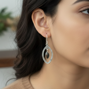 ต่างหูเงินแท้ 925 ประดับควอตซ์สีดำรูทิเลเต็ด งานแฮนด์เมด สไตล์โบโฮ ต่างหูห้อยประดับอัญมณี ของขวัญคริสต์มาสสำหรับเธอ - Product Image 2