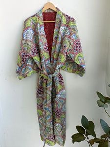 Peignoir Kimono Kantha de Luxe de Qualité Supérieure pour Femme – Respirant, Hiver/Été, Coton Écologique, Fait Main, Longueur Genou - Product Image 1