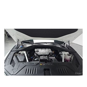Genesis GV70 2.5T 2024, Gasolina, 2WD, con Caja de Cambios Automática, Asientos de Cuero, Cámara Trasera - 5,117 km - Product Image 6