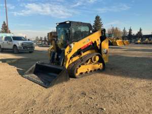 Chargeuse compacte sur chenilles Caterpillar 255 d'occasion à deux vitesses, équipement de construction compact - Product Image 4