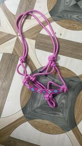 Laisse et harnais multicolores pour chevaux, pour un équipement équestre élégant, au prix de gros auprès de l'exportateur Rope Halter - Product Image 3