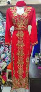 Kaftan Maxi Traditionnel Marocain Rouge Élégant et Luxueux pour Femme, Fait Main avec Perles de Pierre, Design Personnalisé, Antistatique 2026 - Product Image 4