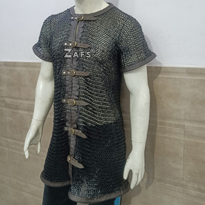 Camisa de armadura de malla hecha a mano con ribete de cuero, de acero dulce con anillos planos remachados, estilo medieval, de media manga, para uso adulto. - Product Image 4