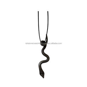 Pendentif en métal serpent de haute qualité Charme de collier élégant et durable pour un usage quotidien disponible dans des conceptions et des finitions uniques - Product Image 5