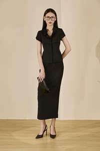 Nouvelle Blouse Tendance à Manches Courtes et Col Châle/Col Revers Féminin avec Encolure Ornée de Roses KA04 - Product Image 6