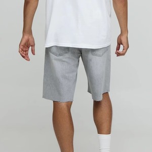 Pantalones Cortos de Mezclilla Rotos para Hombre, Color Gris Claro, Cintura Media, Cierre Elástico, Logotipo Estampado en la Parte Delantera, Estilo Casual, 100% Algodón - Product Image 3