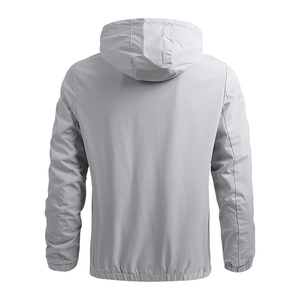 Veste coupe-vent légère et imperméable pour homme, vêtements de sport d'extérieur avec poches zippées, logo personnalisé disponible - Product Image 4