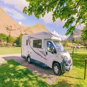 Camping-car 4x4 de luxe de qualité supérieure pour 2 personnes, excellente caravane en forme de larme, mini-remorque pour voyager à prix avantageux - Product Image 1