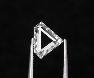 OM GEMS Diamante Sintético Premium de Corte Pentágono, Cultivado en Laboratorio, 1-4 CT, Claridad VVS-VS1, Certificado IGI, Diamante Suelto Cultivado en Laboratorio - Product Image 2