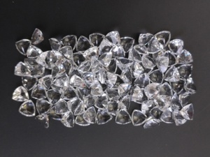 Topacio Blanco Natural de 8MM con Corte Trillón, Gema Suelta de la Mejor Calidad para la Fabricación de Joyas - Product Image 3