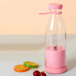ขวดปั่นพกพาสีชมพูพร้อมผลไม้ฝานและของตกแต่งเชอร์รี่ 420 มล. - Product Image 1