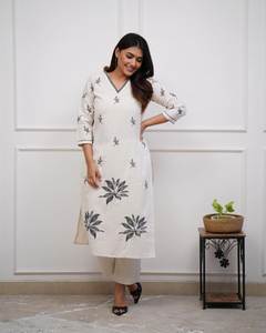 Conjunto Étnico de Dos Piezas Bordado en Rayón Slub para Mujer, Top y Pantalón, Elegante Conjunto Kurti, Túnica de 45 Pulgadas de Largo, Color Azul - Product Image 3