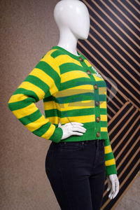 Suéter Cárdigan 100% Acrílico para Mujer de la Hermandad Chi Eta Phi CEPhi con Cierre y Logotipo Bordado - Product Image 3