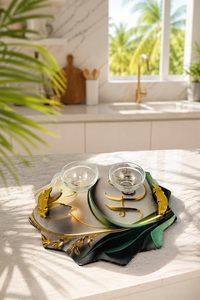 Plateau de service décoratif en métal doré avec base en branche de bambou, centre de table de luxe, plateau à fruits, décoration de table - Product Image 3