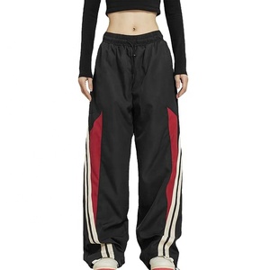 Pantalones Deportivos Holgados de Cintura Alta para Mujer, Ropa de Invierno, Diseño Color Block, Logotipo Personalizado OEM, Estilo Urbano Informal - Product Image 2