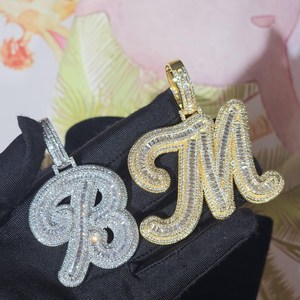 Colgante con Letra Personalizada Iced Out, Plata 925 con Baño de Rodio y Moissanita, Joyería Hip Hop Unisex - Product Image 6