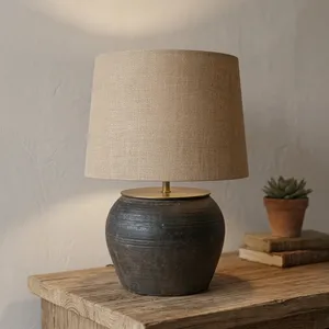 Lampe de table en argile artisanale moderne Madera avec abat-jour en tissu naturel, éclairage rustique écologique pour Diwali, salon, chambre à coucher - Product Image 4