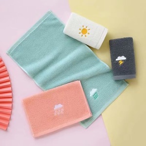 Manufacturer Custom LOGO Terry Cotton Salon <b>Towel</b> Economical for Beauty Spa Salon <b>Towel</b> - Product Image 3