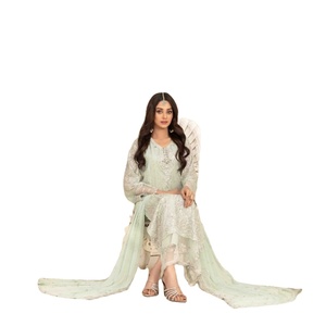 Robes Panjabi pakistanaises brodées en mousseline de soie pour femmes sur des costumes trois pièces en mousseline de soie Designers pakistanais par Tawakkal Vol SETAREH - Product Image 1