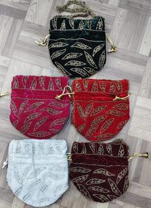 Bolso de mano tipo Potli de terciopelo con cuentas y hojas, multicolor, bordado, con forro 100% algodón, asa trenzada y cordón, ideal para la noche. - Product Image 2