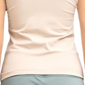 Camiseta sin mangas beige para mujer, con tirantes finos, cuello redondo, color liso, básica, informal, de verano, personalizable - Product Image 5