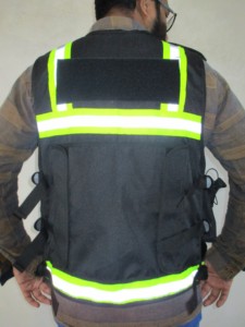 Gilet de sécurité personnalisé de haute qualité OEM, haute visibilité, polyester, unisexe, pour agents de sécurité, logo personnalisé, options de couleur, toutes saisons - Product Image 6