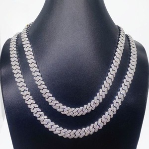 Collar de Cadena Cubana Personalizado con Diamantes de Imitación, Suministro Directo de Fábrica, para Estilo Urbano y de Rapero, Disponible para la Venta - Product Image 1