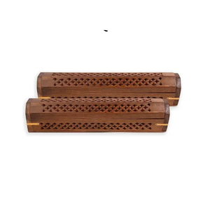 Elegante quemador de incienso de madera tallada, perfecto para rituales aromáticos árabes de lujo y una hermosa decoración del hogar. - Product Image 1