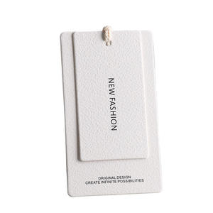 Étiquettes suspendues personnalisées OEM avec logo en relief, finition estampage à chaud, étiquettes de luxe, cartes de visite, étiquettes suspendues gaufrées - Product Image 1