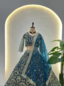 Lehenga Choli Tradicional para Mujer de Ramdev Trading en Seda Chinon con Materiales Reciclados para Bodas, Recepciones y Grandes Celebraciones - Product Image 3