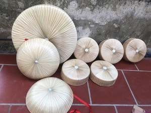 Sombrero de Paja Vietnamita Tradicional Quai Thao, Personalizable con Logotipo, Hecho a Mano, de Bambú Natural, para Playa, Viajes y Actividades al Aire Libre - Product Image 6