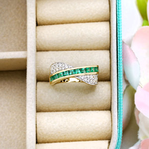 Anillo de Oro Amarillo Sólido de 14K con Esmeraldas y Diamantes Pavé, Diseño Cruzado de Banda Ancha, Joyería Fina al por Mayor, Anillo Personalizado con Gemas Auténticas para Mujer - Product Image 5