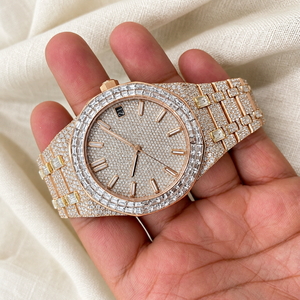 Reloj de Diamantes en Oro Rosa Raj Gems para Hombre, Analógico de Cuarzo con Visualización de Fecha, Lujoso y Moderno, Caja Redonda de 41 mm, Cristal, Correa de Acero Inoxidable de 18 mm - Product Image 3