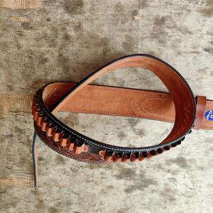 Ceinture porte-cartouches en cuir de vache véritable de haute qualité, durable et élégante, accessoire de chasse pour ceinture à munitions, ceinture de chasse, porte-cartouches de fusil - Product Image 4