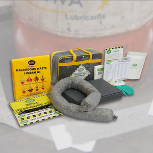 Kit anti-déversement universel léger de 15 L avec sac souple |   Kit d'urgence portable pour le nettoyage des déversements d'huile, de carburant et de liquides - Product Image 1
