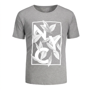 Camiseta Larga de Manga Corta Gris para Hombre con Estampado de Hojas de Nueva York, Corte Holgado, Cuello Redondo, Estilo Vintage, 100% Algodón Jersey - Product Image 3