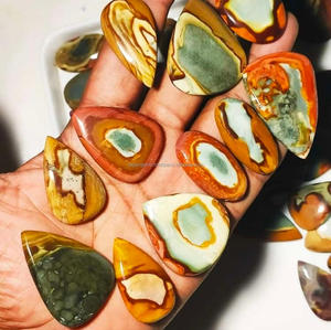 คริสตัลควอตซ์ทรงหลังเบี้ยจากหินอาเกตหลากสีธรรมชาติ  ไม่ผ่านการบำบัด  ได้รับการรับรองจากผู้เชี่ยวชาญด้านอัญมณี - Product Image 1