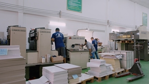 Boîtes cadeaux en papier avec structure en carton durable, design élégant, adaptées à l'emballage de détail et aux cadeaux d'entreprise - Product Image 6