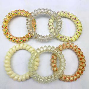 Cravate à cheveux en plastique sans couture de couleur jaune pastel pour femmes 6 pièces un ensemble de 4.5cm de diamètre bijoux de cordon de téléphone Simple avec une touche colorée douce - Product Image 6