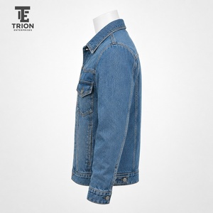 Veste en jean pour femme, denim vintage délavé, coupe élégante, design durable, idéale pour la mode décontractée, le streetwear et les voyages - Product Image 2