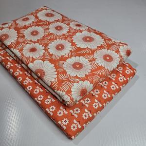 Tela Premium 100% Algodón Peinado, Tejido Liso con Estampado Jaipuri, 44 Pulgadas de Ancho, Pedido Mínimo de 10 Metros, 100GSM, Resistente a la Decoloración, para Mujer - Product Image 1