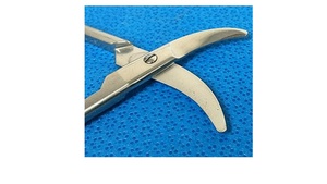 กรรไกรตัดกระดูกซี่โครงขนาดเล็กพิเศษ ใบมีดโค้งหยัก ความยาวรวม 6 นิ้ว 15.2 ซม. สำหรับกล้ามเนื้อหน้าอก ZETOMEDPRO - Product Image 5