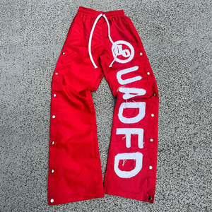 Pantalon de survêtement Y2K personnalisé en nylon pour homme, taille haute, coupe ample, imperméable, léger, streetwear, avec patch brodé - Product Image 2